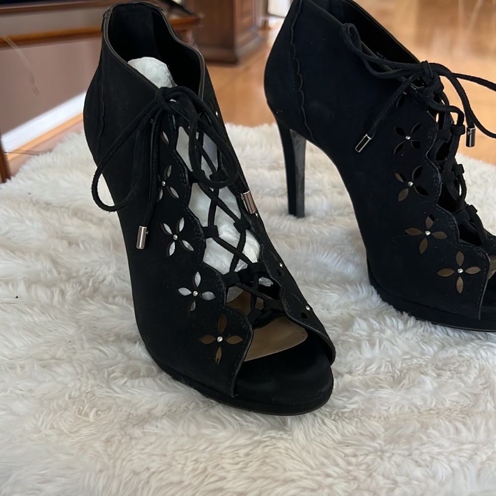 Super cute Michael Kors High Heels